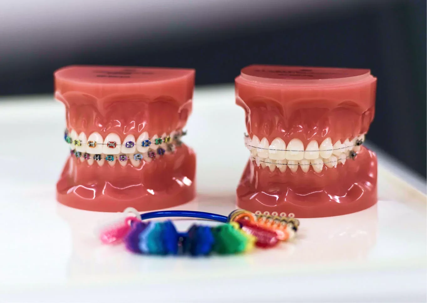 Dental display figurines